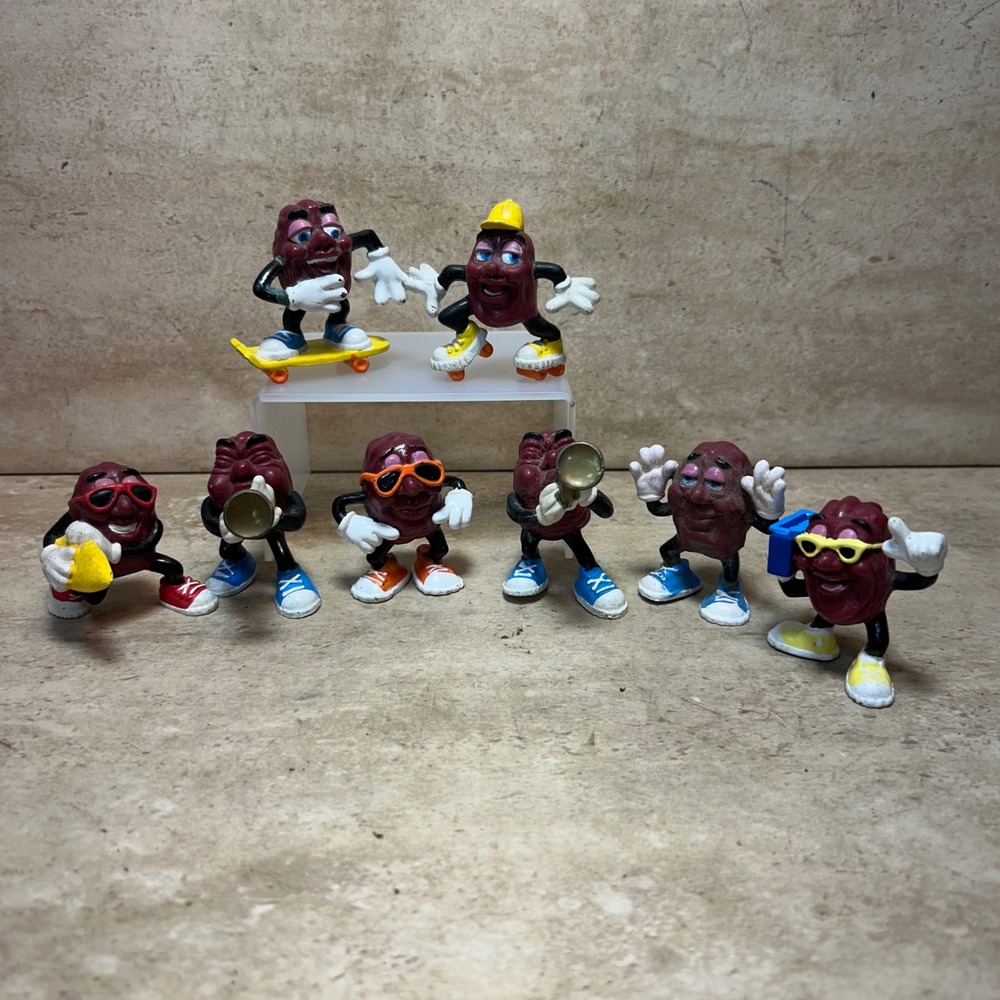 Vintage California Raisins PVC Figures Lot of 8 Skateboarder Musician 1980s Toys
